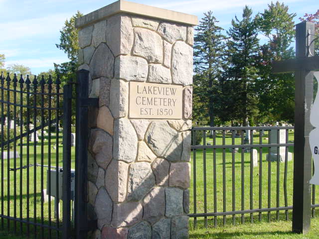Lakeview Cemetery